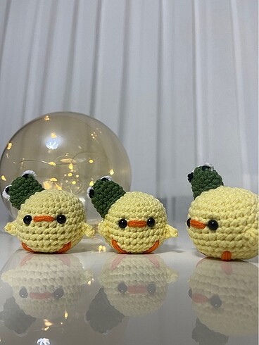 Amigurumi kurbağa şapkalı civciv