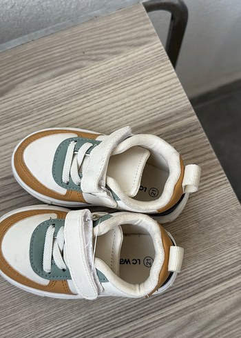 LC Waikiki Bej Baskılı Erkek Çocuk Spor Ayakkabı