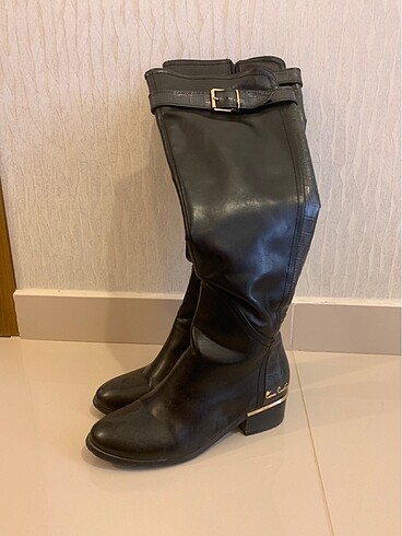 Tasarım, Pierre Cardin çizme
