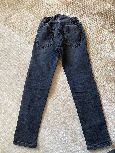 LC Waikiki Lcw sıfır ayarında 7-8 yaş jean