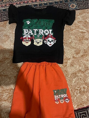 Erkek çocuk paw patrol baskılı takım