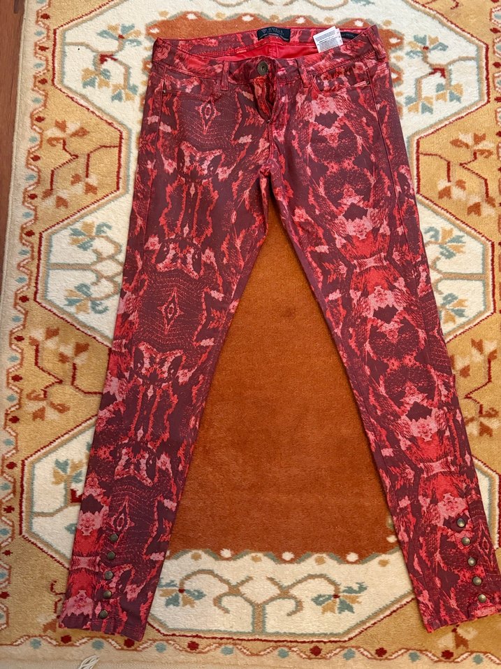 Kırmızı guess Yılan Derisi Desenli Kadın Kumaş Pantolon - Görsel 2