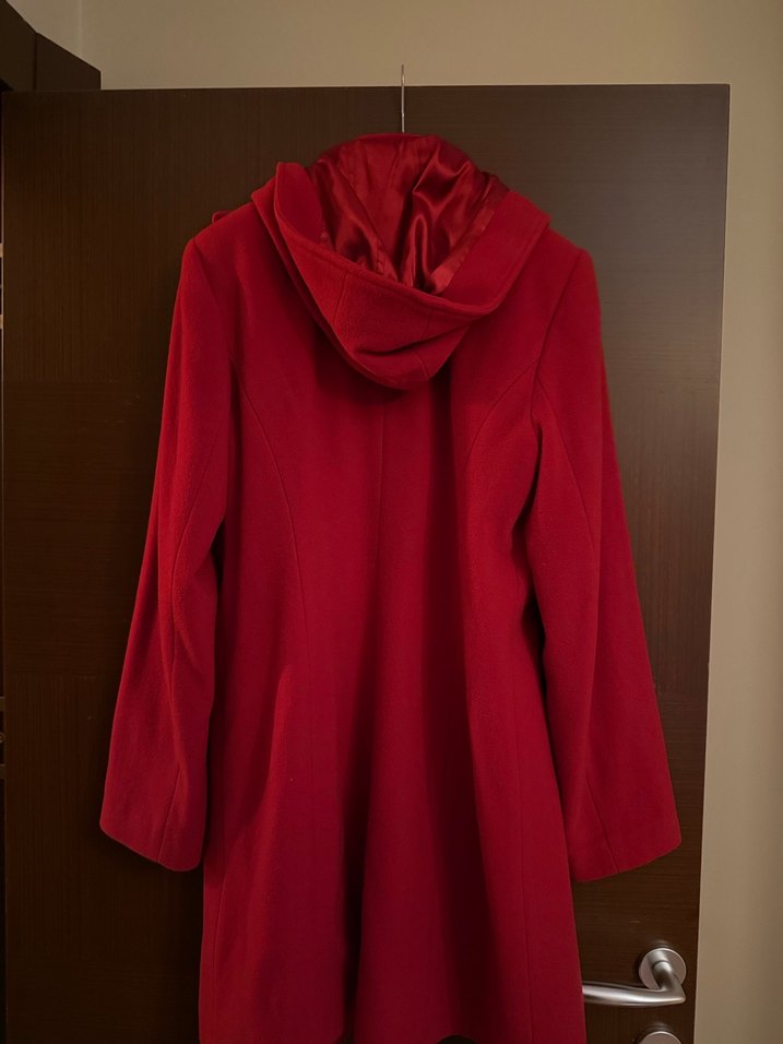 Kırmızı Fermuarlı Kaban - Görsel 4