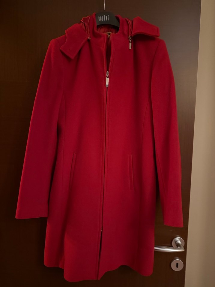 Kırmızı Fermuarlı Kaban - Görsel 2