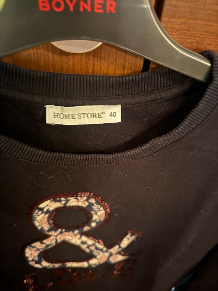 Siyah Payetli Baskılı Kadın Sweatshirt - Görsel 5