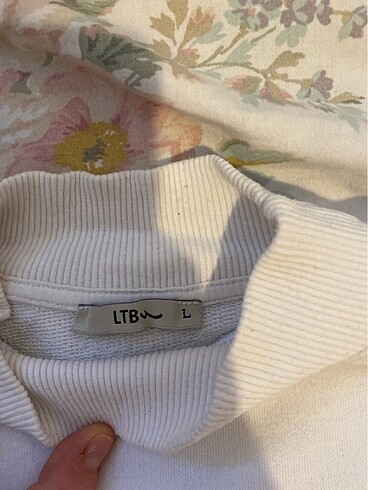 l Beden beyaz Renk Crop sweat