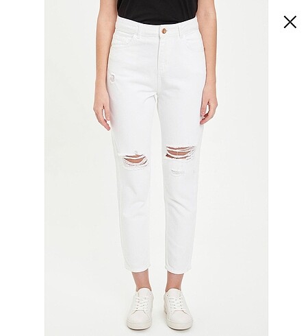 DeFacto Efsane Mom Jean