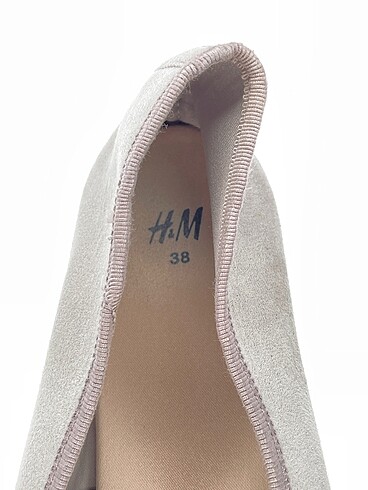 38 Beden çeşitli Renk H&M Babet %70 İndirimli.