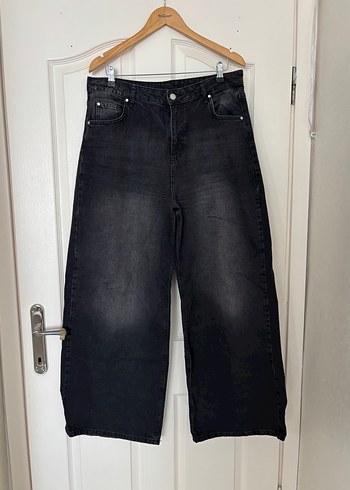 Trendyol & Milla Rahat Ve Sik Siyah Denim Jean