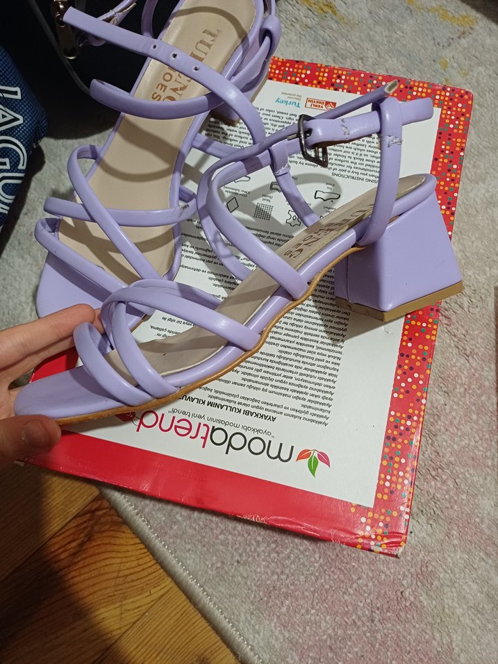 Mor Bantlı Topuklu Kadın Sandalet - Görsel 2