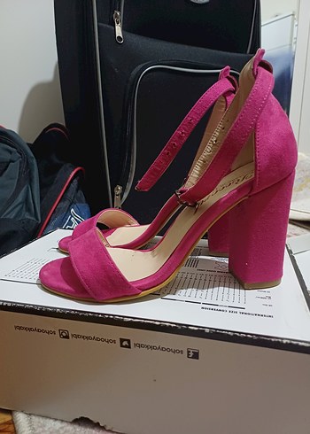 Pembe Süet Tokalı Blok Topuklu Kadın Abiye Ayakkabı - Görsel 2