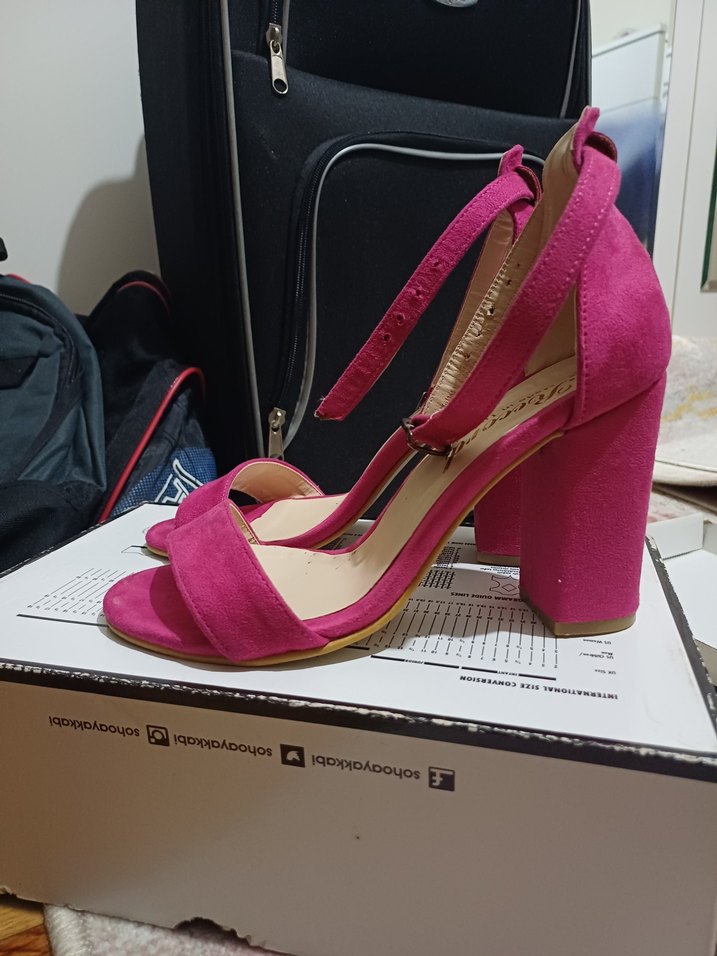 Pembe Süet Tokalı Blok Topuklu Kadın Abiye Ayakkabı - Görsel 2