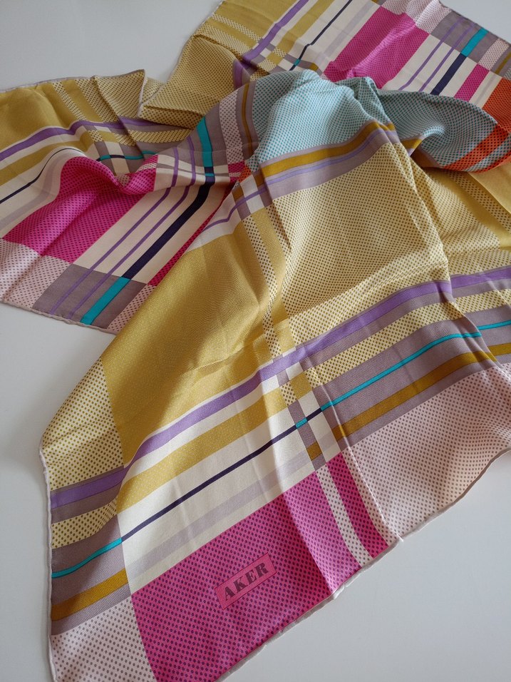 aker ipek eşarp - Görsel 4