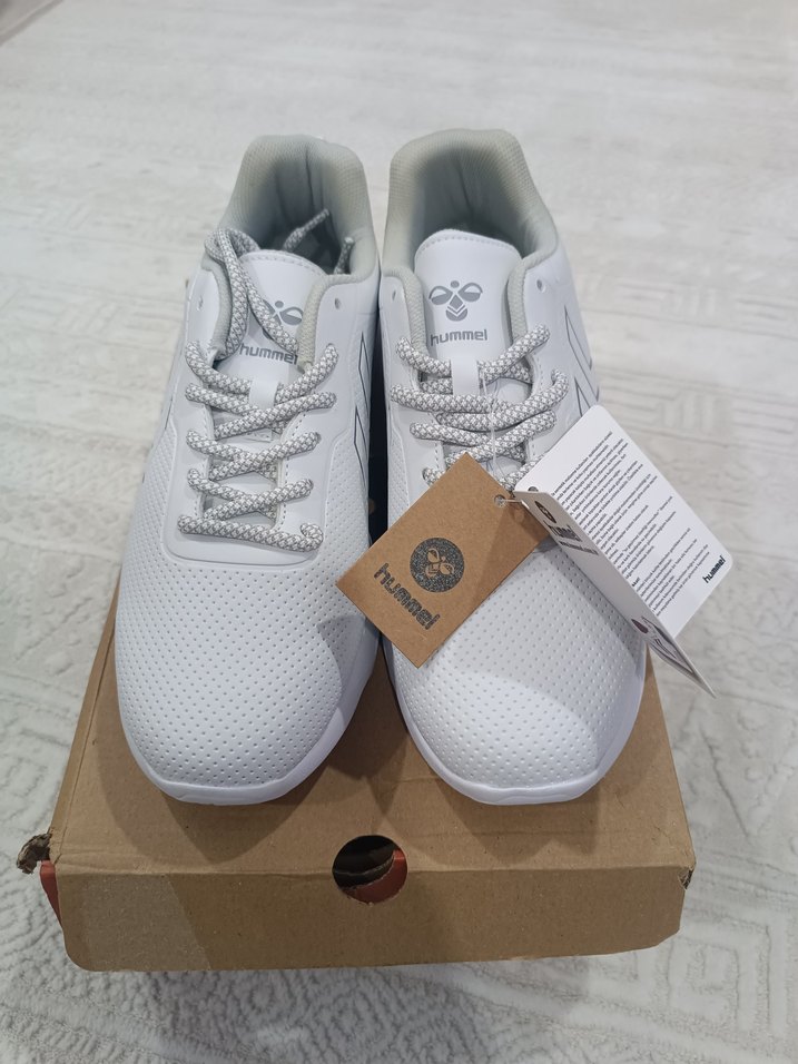 SIFIR ETİKETLİ HUMMEL SPOR AYAKKABI - Görsel 2