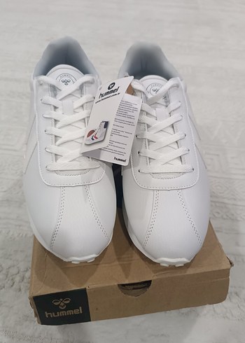 SIFIR ETİKETLİ HUMMEL SPOR AYAKKABI - Görsel 3