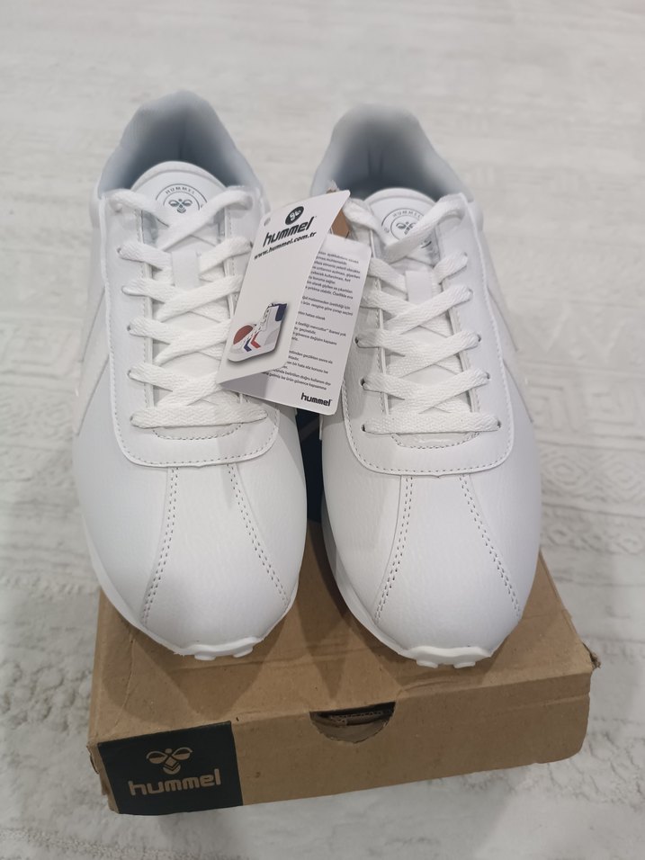 SIFIR ETİKETLİ HUMMEL SPOR AYAKKABI - Görsel 3