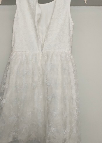 Kız Çocuk Beyaz Dantel Nakışlı Elbise - Görsel 2