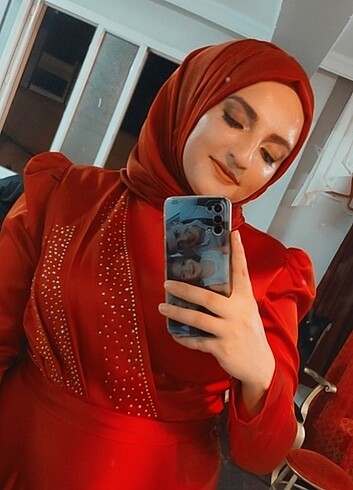 Kırmızı abiye