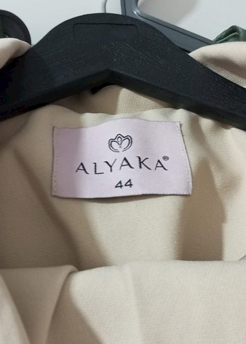 Düğmeli Beyaz Kadın Uzun Blazer Ceket - Görsel 2