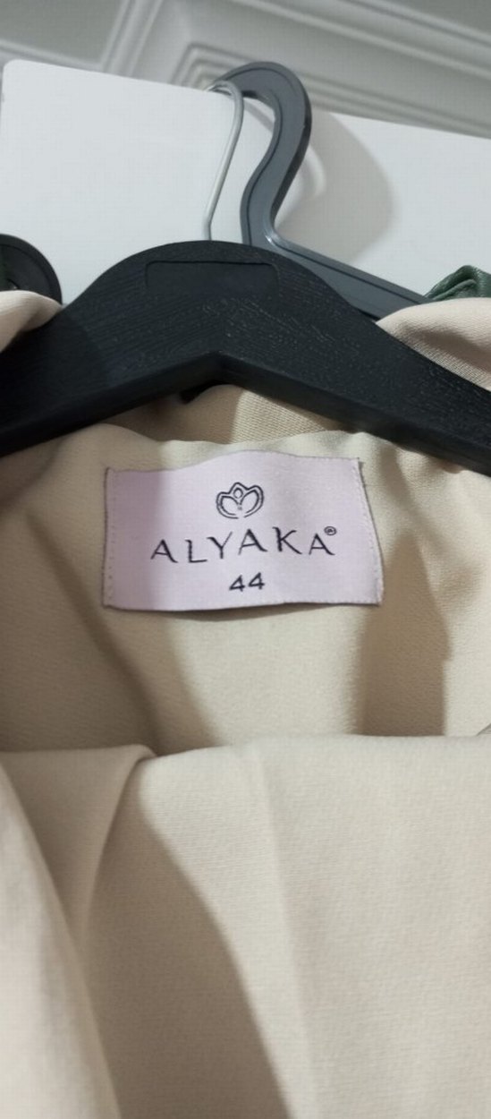 Düğmeli Beyaz Kadın Uzun Blazer Ceket - Görsel 2