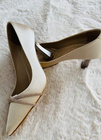 Topuklu ayakkabı - Görsel 3