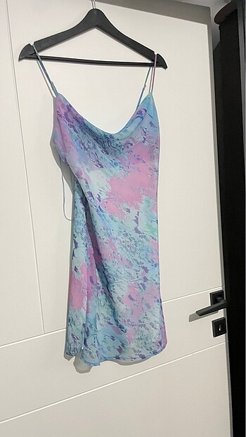 Bershka Bershka elbise. Hiç giyilmedi. Etiketi yok.
