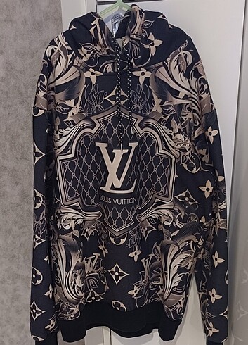 Louis Vuitton Louis Vuitton switshirt 
