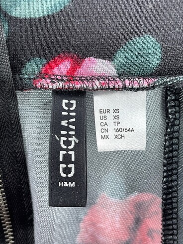 xs Beden çeşitli Renk H&M Mini Etek %70 İndirimli.
