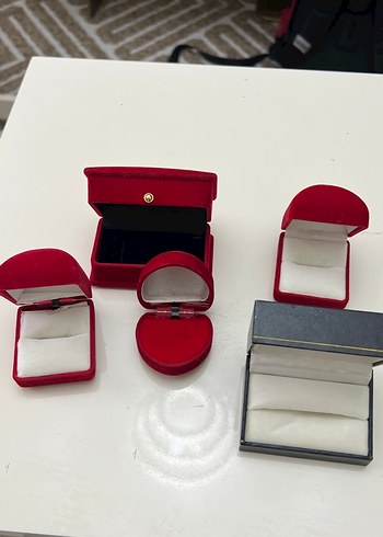 Kırmızı taki  kadife  Kutuları - Görsel 2
