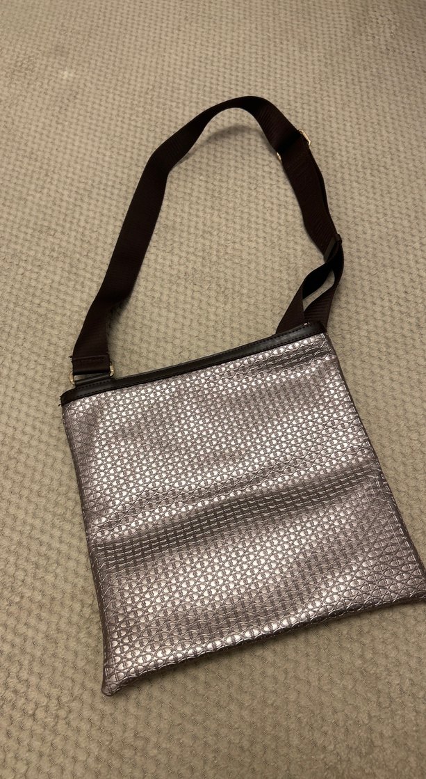 Yılan Desenli Bej Kadın Çapraz Çanta - Görsel 4