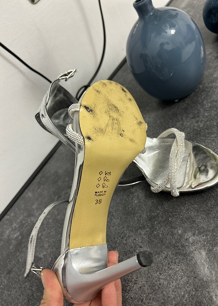 Topuklu ayakkabı - Görsel 3