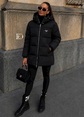 Prada Siyah Kapusonlu Sisme Mont