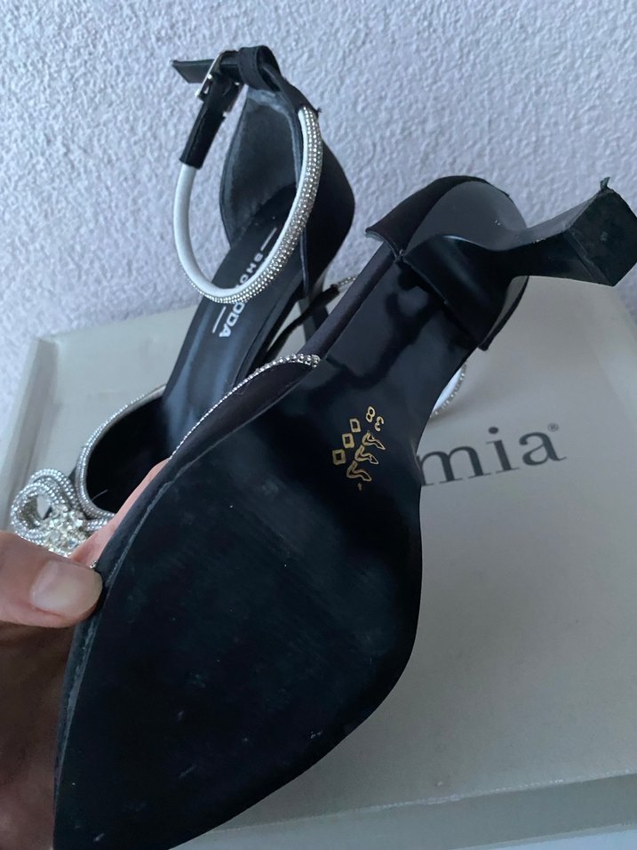 Siyah Stiletto Topuklu İşlemeli Kadın Abiye Ayakkabı - Görsel 2