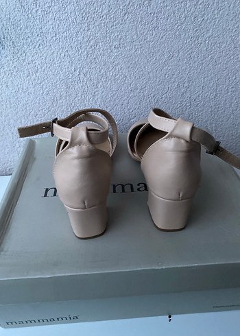 38 Beden ten rengi Renk Tokalı Kadın Topuklu Ayakkabı Pastel rengi