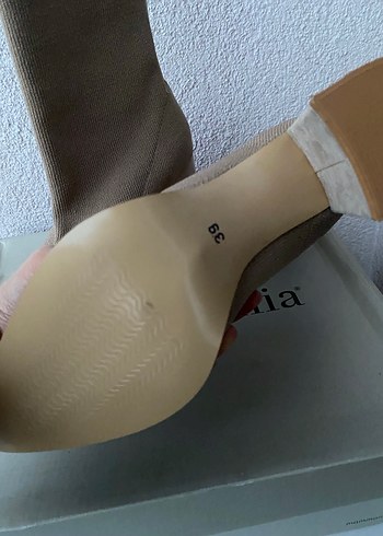 Bej Süet Örgü Detaylı Kadın Topuklu Bot Yeni - Görsel 5