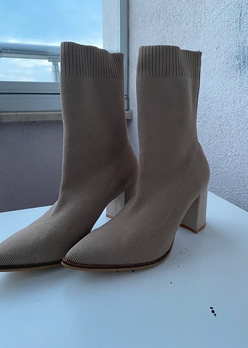Bej Süet Örgü Detaylı Kadın Topuklu Bot Yeni - Görsel 4