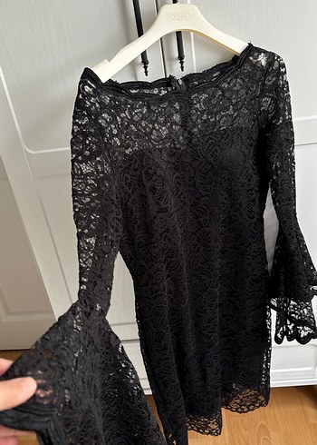 Dantel Detaylı Siyah Midi Elbise - Görsel 3