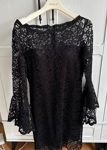 Dantel Detaylı Siyah Midi Elbise - Görsel 2