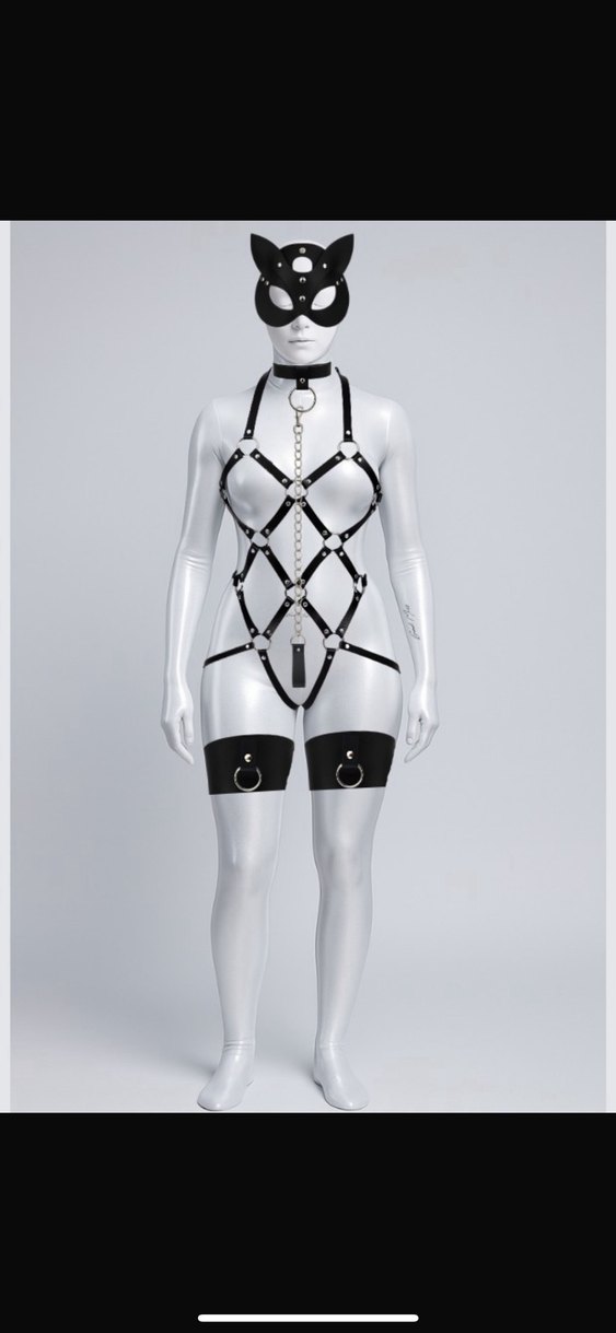 Siyah Zincir Detaylı Gotik Kadın Vücut Zinciri - Görsel 2