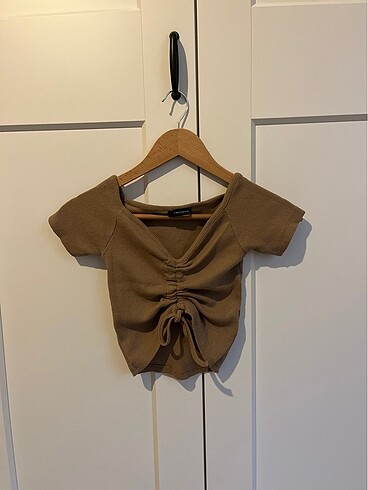 büzgülü crop bluz