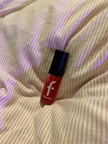Beden Flormar Water Lip Stain Tint 001