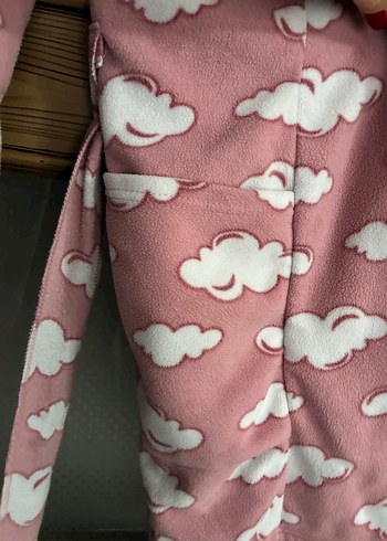 Pembe Bulut Desenli Uzun Kollu Kadın sabahlık - Görsel 3