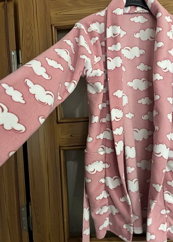 Pembe Bulut Desenli Uzun Kollu Kadın sabahlık - Görsel 2