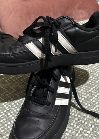 Adidas spor ayakkabı orijinal Siyah Spor Ayakkabı Bağcığı - Görsel 2