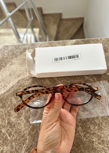 Miu Miu Gözlük - Görsel 3