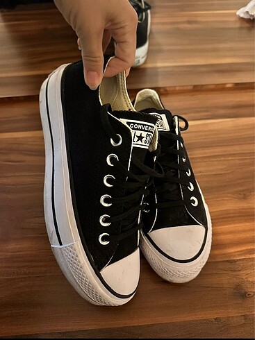 36,5 Beden siyah Renk Converse Ayakkabı