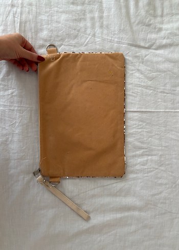 Bej Parlak Pul Detaylı Kadın Portföy Çanta - Görsel 3