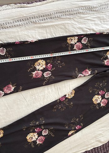 Kadın Siyah Çiçekli Piliseli Bohem Pantolon - Görsel 5
