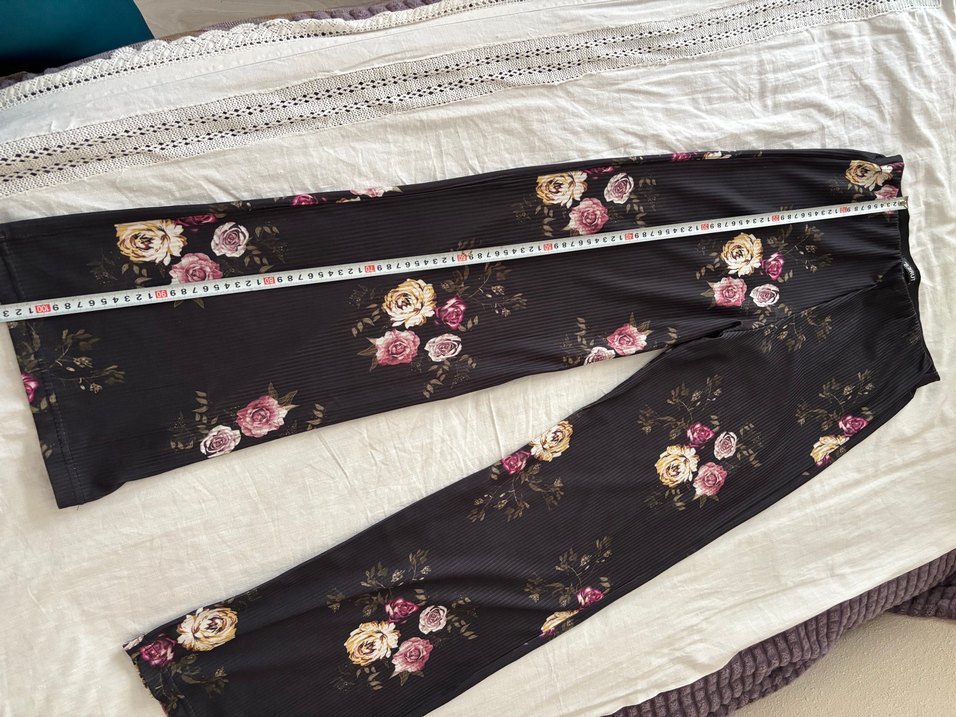 Kadın Siyah Çiçekli Piliseli Bohem Pantolon - Görsel 5