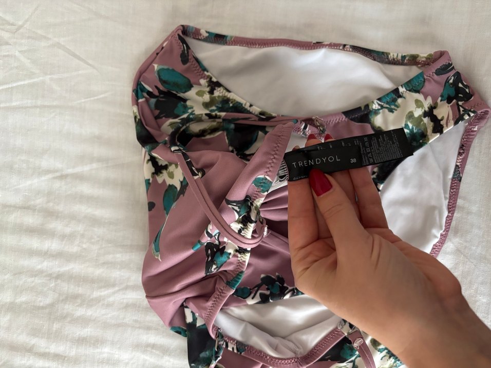 Pembe Desenli Kadın Mayo - Görsel 5